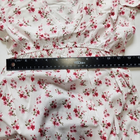 Velvet Torch Hi Lo Floral Dress NEW‎ V-Neck Elastic Waist Flutter Sleeve - Picture 8 of 10